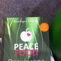 Neu in meinem Bücherschrank: Peace Food - das[...]