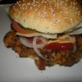 Crispy chicken-Burger . . . mit Schweinefleisch