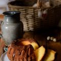 Einfacher Eierlikör Gugelhupf mit Schokoguss