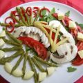 Salat mit grünem Spargel, Tomaten, Babybel und[...]