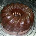 glutenfreier gepunkteter Eierlikörkuchen