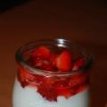 Marinierte Erdbeeren mit Sauermilch-Joghurtcreme