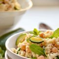 15 Minuten Küche: Kokos-Couscous mit Zucchini[...]