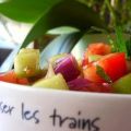 Tomaten-Gurkensalat mit Minze