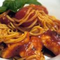 Scharfe Spaghetti-Hähnchenpfanne