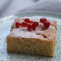 Gâteau aux pommes et au citron avec rhubarb et[...]