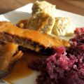 Sauerbraten mit selbstgemachten Semmelknödeln