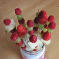 Obst-Schokoladen-Spieße