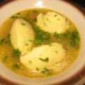 Suppe: Schnittlauch-Grießnockerlsüppchen