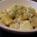 Selbstgemachte Gnocchi in Roquefortsauce mit[...]