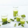 Minze-Avocado-Smoothie mit Sternanis