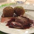 Wildschweinrücken mit Sauerkirschsauce und[...]