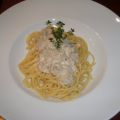 Spaghetti mit Thunfisch-Feta-Sauce