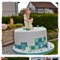 Tauftorte mit Figur in Anlehnung an Susan Lordi