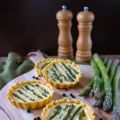 Pfeffrige Spargel-Quiches