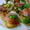 Focaccia mit Mozzarella, Tomaten, Rucola und[...]