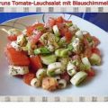 Salat: Tomate-Lauch-Salat mit Blauschimmelkäse