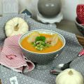 Kürbissuppe mit karamelisierten Birnen