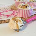 Ahornsirup-Eis mit zimtigen Keksteig-Stückchen[...]