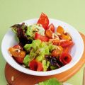 Eichblattsalat mit Salami