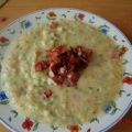 Blumenkohlsuppe mit Schinkencroutons