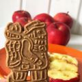 Bratapfel aus dem Waffeleisen mit Spekulatius