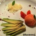 Tomatensorbet am Avocadofächer