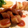 Currywurst mit Barbecuesauce und Ofenkartoffeln