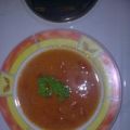 Frische Tomatensuppe mit Reis