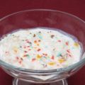 Kheer mit Kardamom und Rosinen