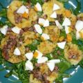 Semmelknödel auf Rucola