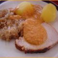 Lummerbraten mit Sauce, Sauerkraut und[...]