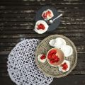 Mini Pavlova's mit Erdbeeri