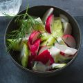 Gurken-Radieschen-Salat mit Dill