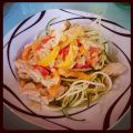 Zoodles (Noodles aus Zucchini) mit[...]