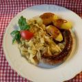 Spitzkohl a la Bayrisch Kraut mit Bratwurst