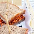 Pulled Chicken Sandwich an BBQ-Sauce - Picknick[...]