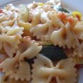 Farfalle mit fünf Gemüsen