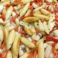 Spargel-Paprikapfanne mit Schupfnudeln