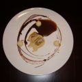 Weißes Espressoparfait mit Orangen-Schoko-Soße[...]