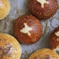 Laugen Burger Buns
