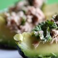 Avocadoschiffchen mit Thunfischpaste