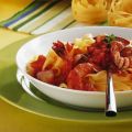 Tagliatelle mit Tomaten-Tintenfisch-Sauce