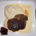 Rindersteak mit Blumenkohl_Selleriepüree und[...]