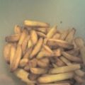 Pommes Frittes selbstgemacht, außen kunisprig,[...]