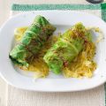 Spitzkohl-Hirse-Rouladen