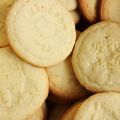[in der Weihnachtsbäckerei] gestempelte[...]