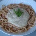Vollkornspaghetti mit Fenchel-Cashew-Sauce
