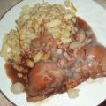 Coq au vin mit Spätzle und Salat