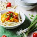 Nachgekocht: Nudeln mit Kürbissoße & Tomaten.